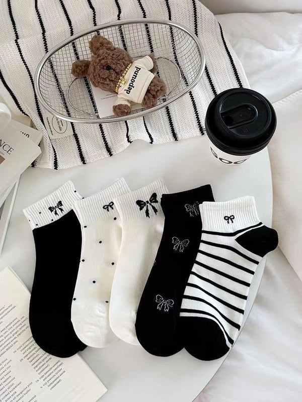 6 Pairs Butterfly Socks Black White